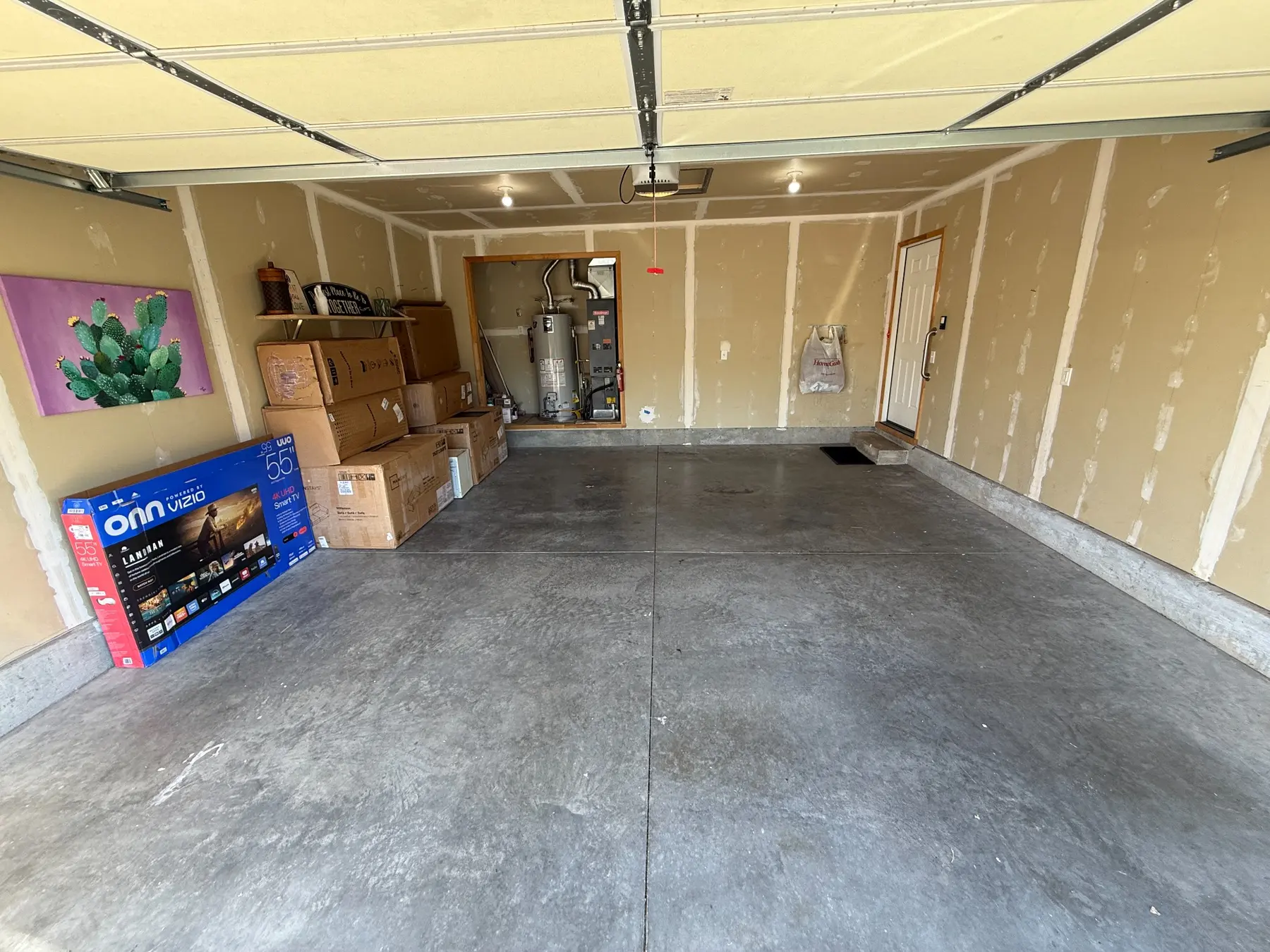 Two-car garage at Dora Drive Bright Stay