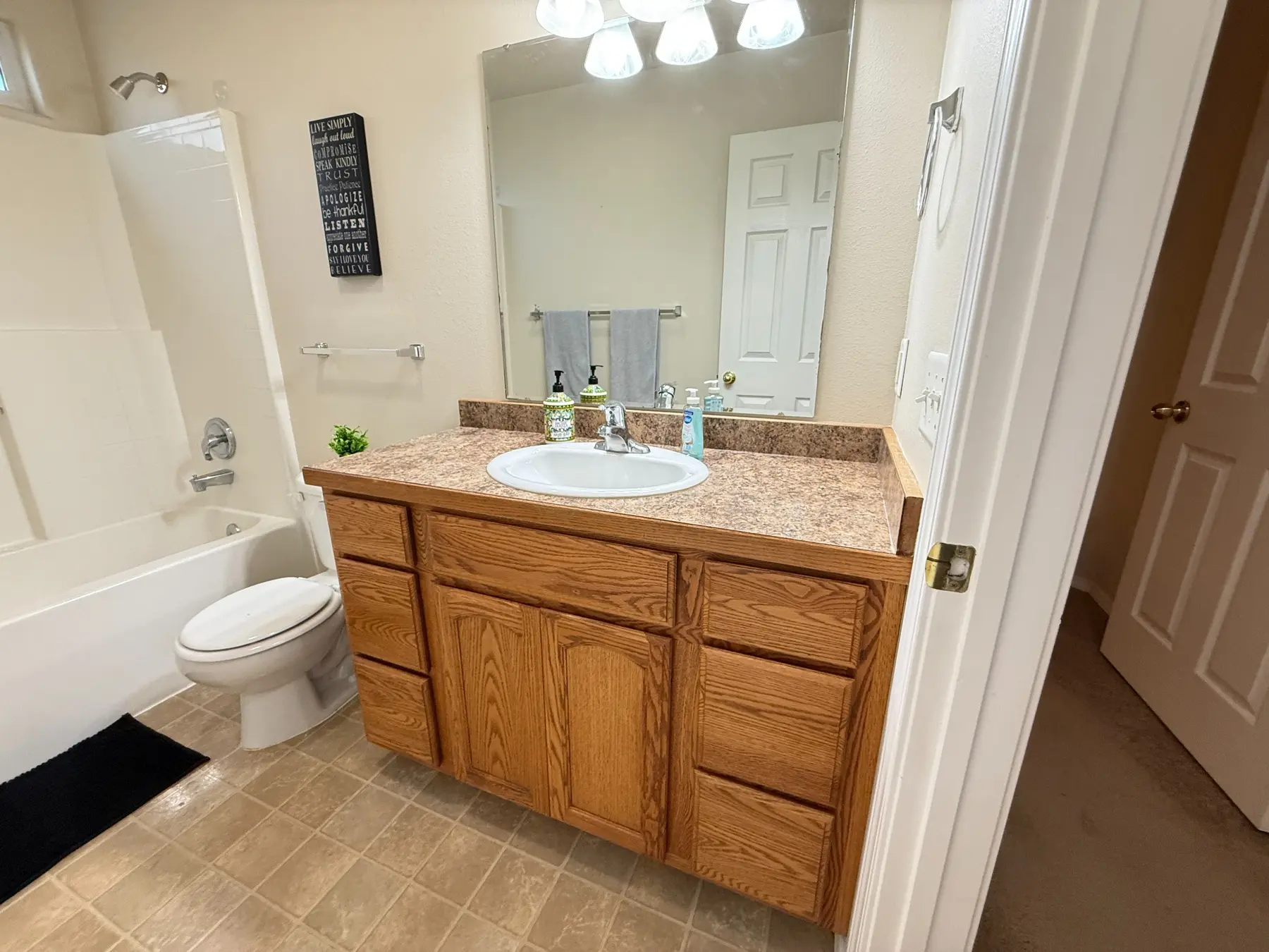 Guest bathroom at Dora Drive Bright Stay
